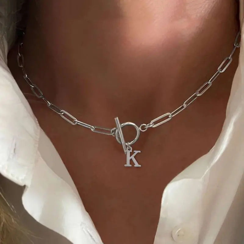 Le Collier à Lettre Or Laforêt