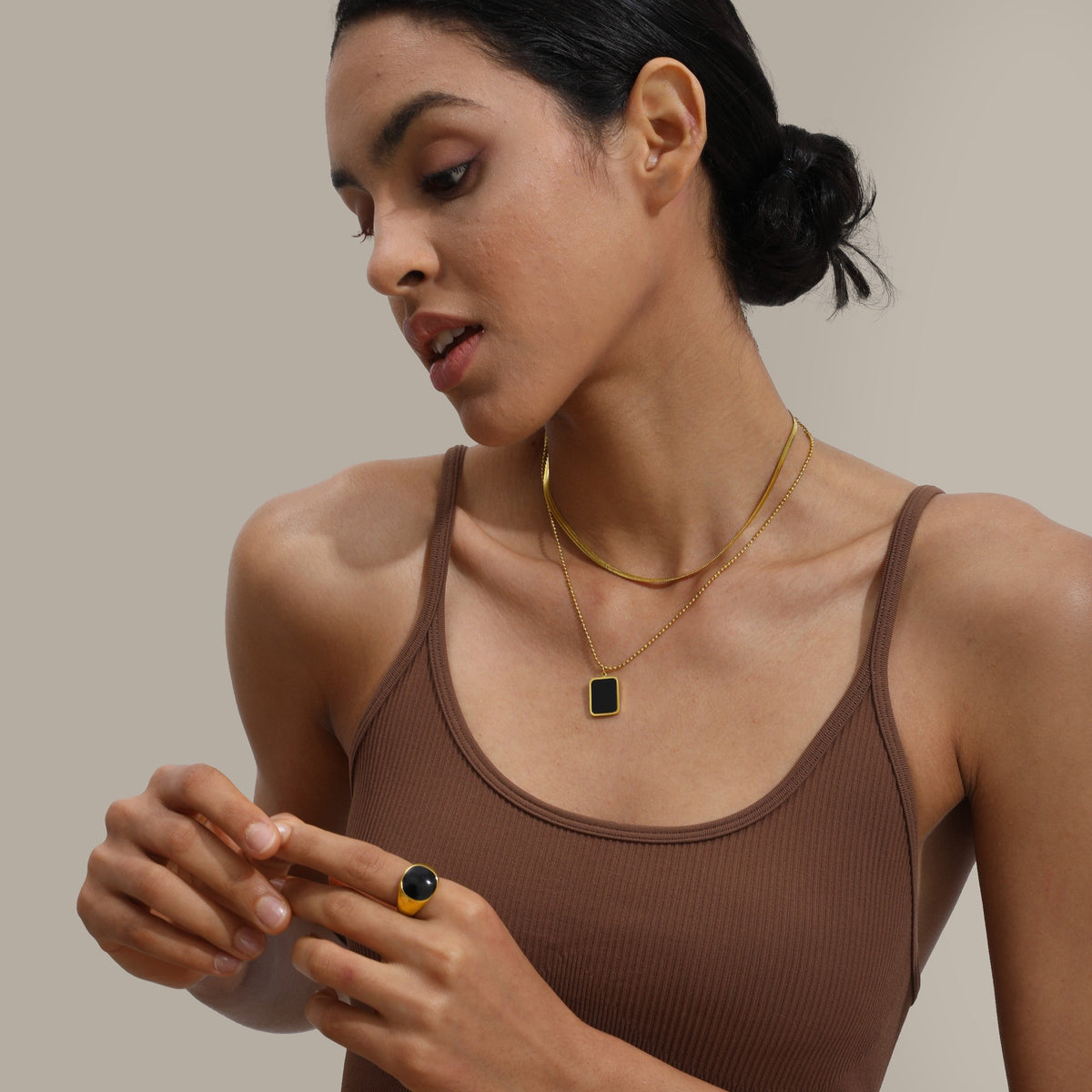 Le Collier Chaîne Velour