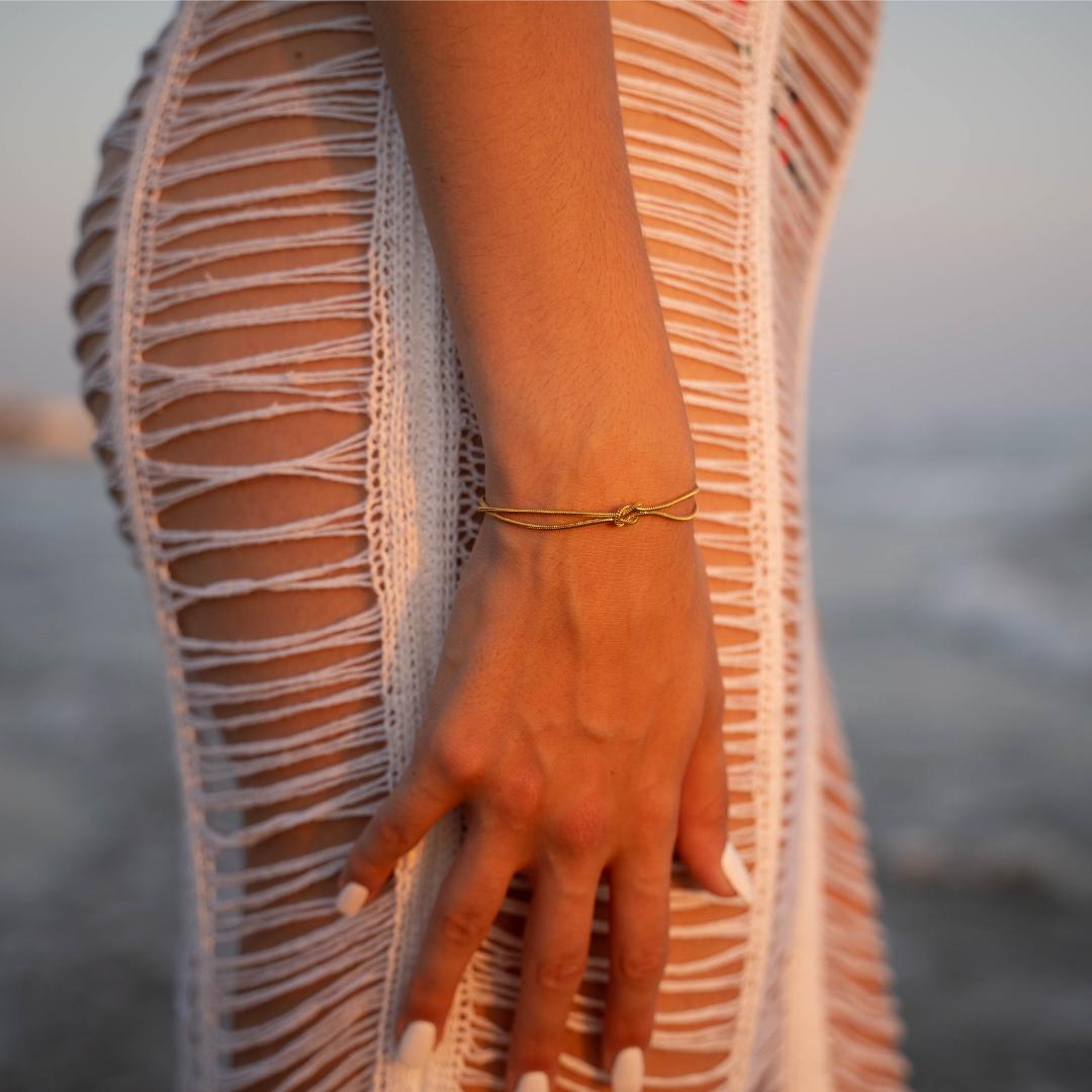 Le Bracelet Amour Lié