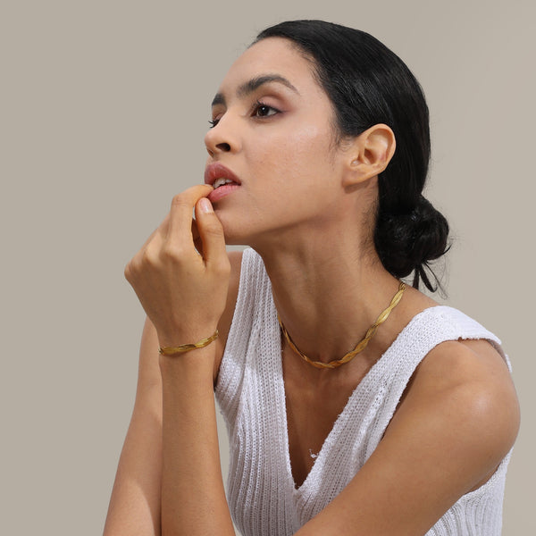 Le Collier Tordeur